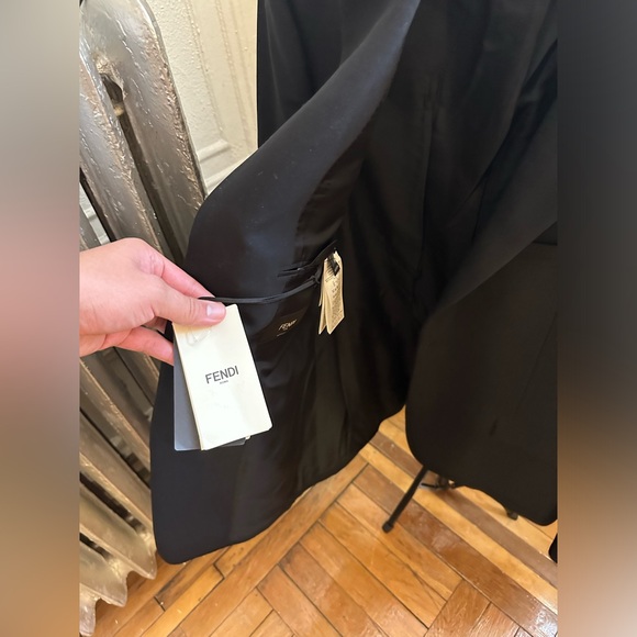 Black Fendi Blazer in Size 52. Pristine condition. - Picture 2 of 4